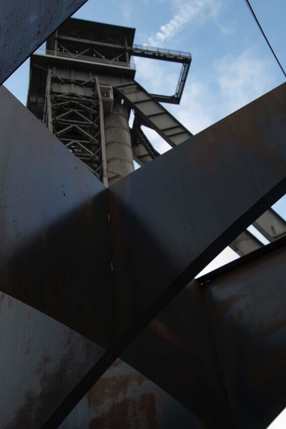 Comminution, Crushers and Mills